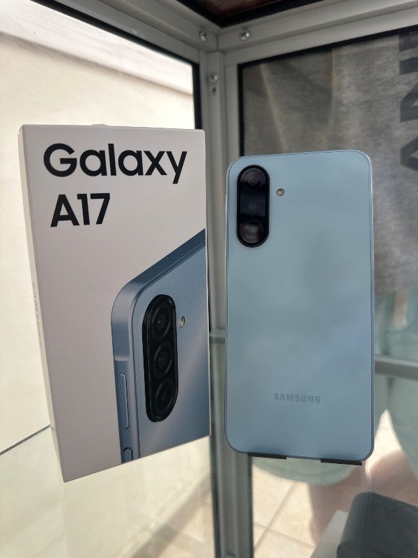 Teléfono Samsung a17 color violeta